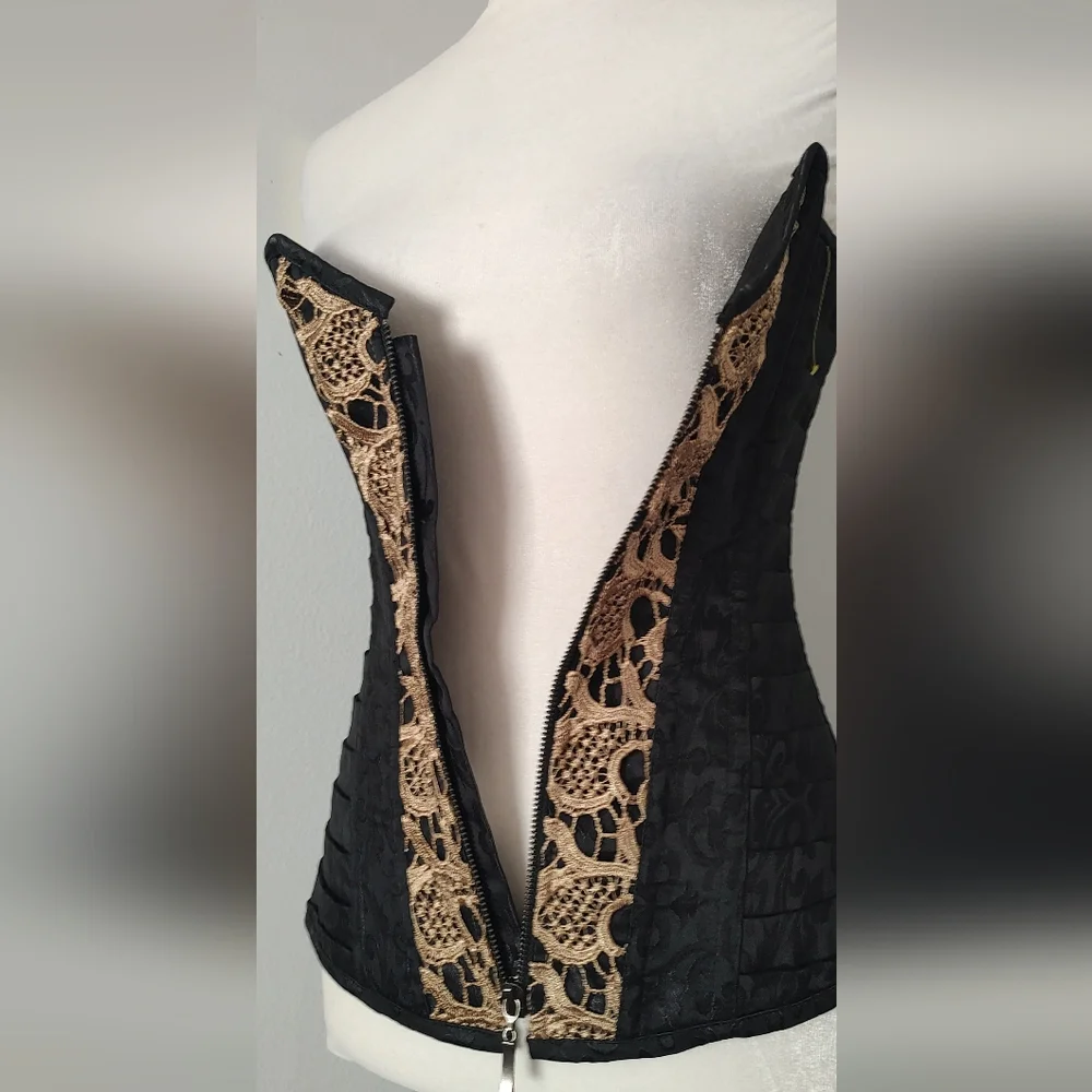 Spirit Corset Women Color Black Zipper Front Size Small Good Condition
